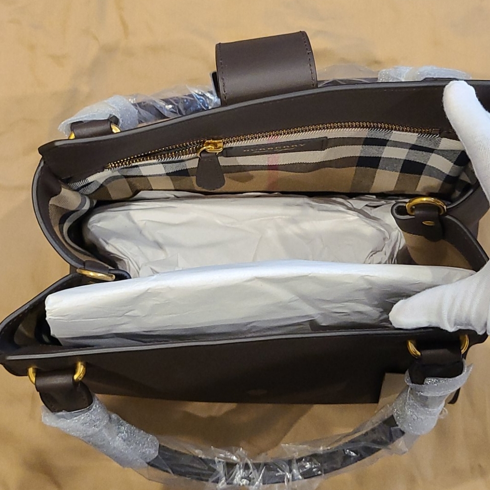 AUTHENTIC BURBERRY BUCKLE TOTE - Picture 8 of 16